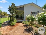 24 Kingsford Smith Road, BOOROOMA NSW 2650