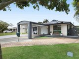 2/5 Crimson Court, Miami QLD 4220