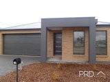 25 Oasis Blvd, MILDURA VIC 3500