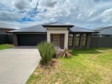 27 Currawong Drive, CALALA NSW 2340