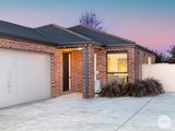 2/7 Ruby Close, DELACOMBE VIC 3356