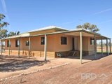 2732 Murray Valley Highway, LAKE POWELL VIC 3597