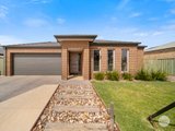 28 Greenfield Drive, EPSOM VIC 3551