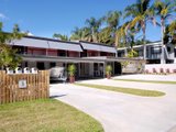 2/9 Pleasant Drive, CANNONVALE QLD 4802