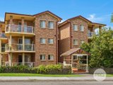 2C/38-42 Woniora Road, HURSTVILLE NSW 2220