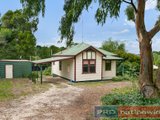 3 Surrey Street, LINTON VIC 3360