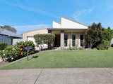 34 Whitehaven Drive, BLACKS BEACH QLD 4740