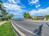 38 Coral Esplanade & 1 Beach Road, CANNONVALE QLD 4802