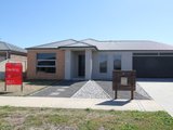 4 Ascot Gardens Drive, DELACOMBE VIC 3356