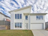4 Lautaret Road, BROWN HILL VIC 3350