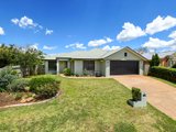 4 Maggie Court, MIDDLE RIDGE QLD 4350