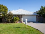 4 Oystercatcher Street, ABERGLASSLYN NSW 2320