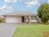 4 Songlark Place, ABERGLASSLYN NSW 2320