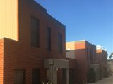 4/3 Leigh Avenue, KENNINGTON VIC 3550