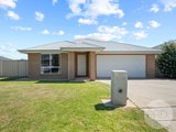 43 Muttama Parade, GOBBAGOMBALIN NSW 2650