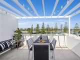 4/6 Beelyu Street, Burleigh Heads QLD 4220