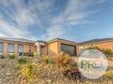 5 Dempster Place, LENEVA VIC 3691