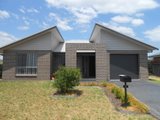 5 Semillon Drive, TAMWORTH NSW 2340