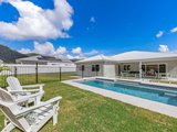 5 Valley Drive, CANNONVALE QLD 4802