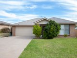 6 Carnarvon Circuit, EAST MAITLAND NSW 2323