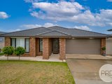 6 Darcy Drive, BOOROOMA NSW 2650