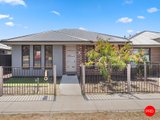 7 Friswell Avenue, FLORA HILL VIC 3550