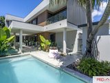 70 Acanthus Avenue, Burleigh Heads QLD 4220