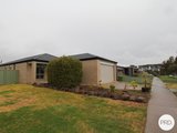 71 Waterford Drive, MINERS REST VIC 3352