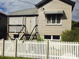 77 Alma Road, CLAYFIELD QLD 4011