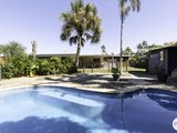 8 Downie Avenue, BUCASIA QLD 4750