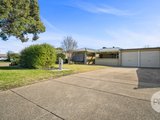 8 Eyre Street, LAKE ALBERT NSW 2650