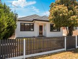 8 Gordon Street, KANGAROO FLAT VIC 3555