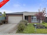 8 Millewa Drive, EPSOM VIC 3551