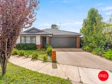 8 Rothschild Close, EPSOM VIC 3551