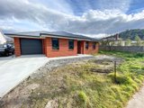 8 Sixth Avenue, NEW NORFOLK TAS 7140