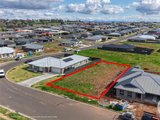 84 Evesham Circuit, TAMWORTH