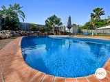 9 Swains Court, BOYNE ISLAND QLD 4680