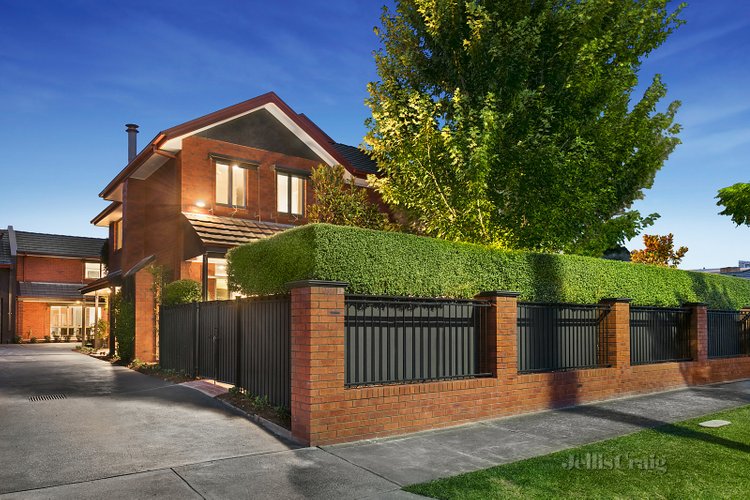 1 /14 Durward Road Malvern East 3145