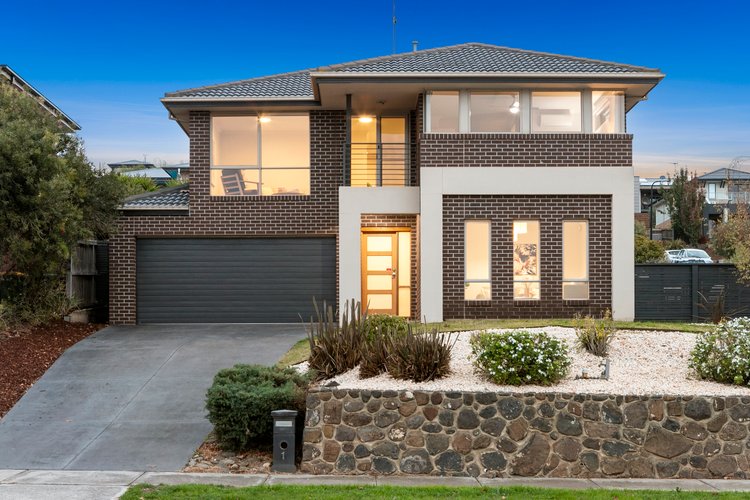 1-2 Burberry Court Highton 3216