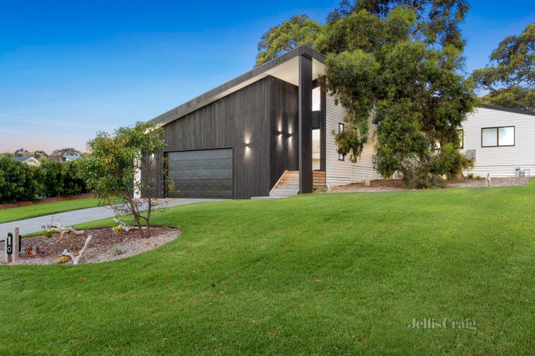 1-2 June Court Ocean Grove 3226