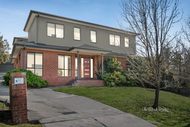 1 & 2 63 Victoria Road Chirnside Park 3116