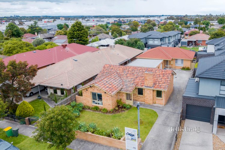 1-2 97 Gower Street Preston 3072
