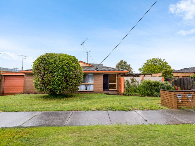 1-3 114 Helms Street Newcomb 3219
