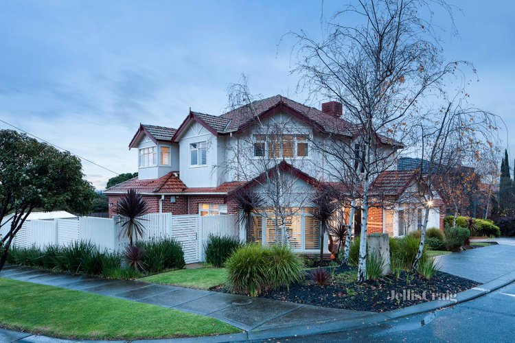 1 Alanah Place Ivanhoe 3079