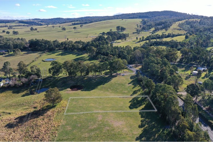 1 and 10 Great Alpine Road, Sarsfield