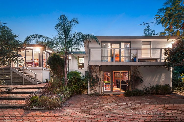 1 Belinda Avenue Research 3095