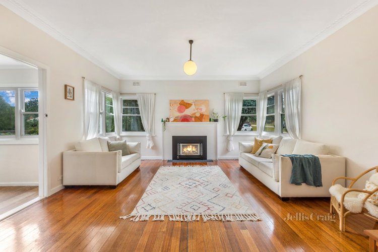 1 Burke Street Woodend 3442