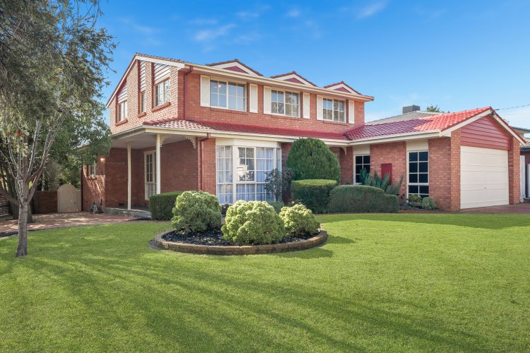 1 Buxton Court Wheelers Hill 3150