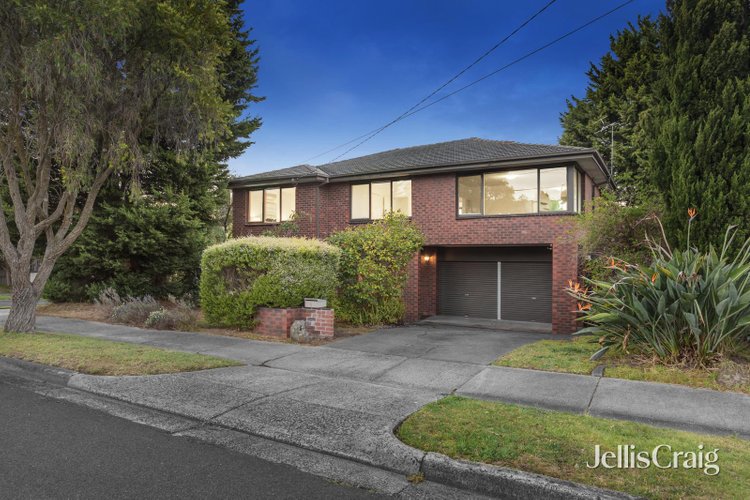 1 Castlereagh Court Mount Waverley 3149