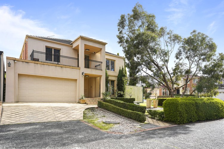 1 Colley Grove  Glen Waverley 3150